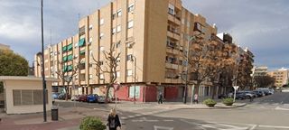 Affitto Locale commerciale  Carrer marqués del túria. Local comercial