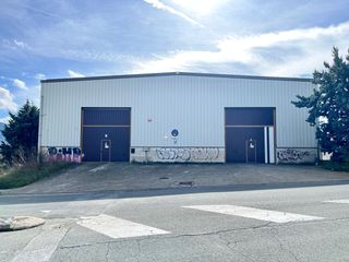 Lloguer Nau industrial  Polígono industrial morea sur. Excelente nave con todos los elementos antiincendios