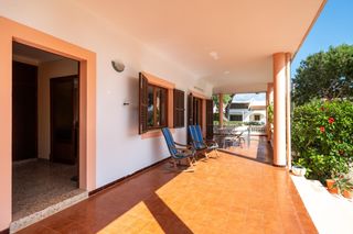 Chalet à Sa Ràpita - Ses Covetes. Oportunidad en sa ràpita chalet con parcela amplia y solárium