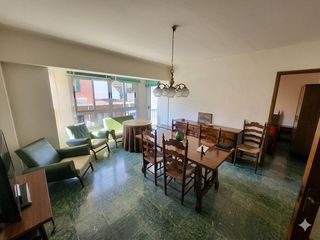 Pis  Carrer beatriu de pinos. Piso sin ascensor calle beatriz de pinós