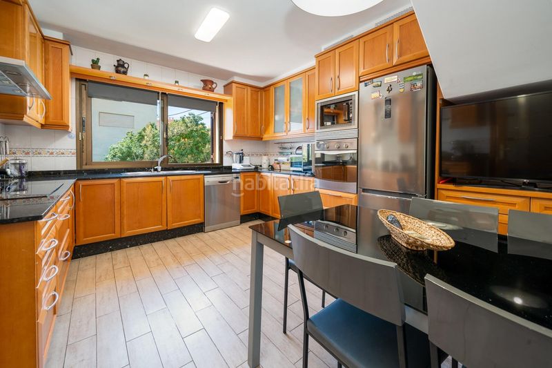 Foto bec8c3d0-d538-47d4-8aa7-4e5e1060d5fd. Casa adosada chalet adosado en zona vivero, palma en Palma de Mallorca
