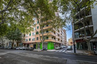 Pis a Avenida GASPAR BENNAZAR,ARQUITECT