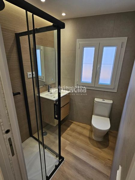 Foto b7b3c942-2d42-4f08-8a20-e9ea2981283e. Flat in Almenara-Ventilla Madrid