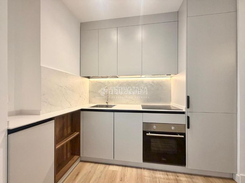 Foto c93eaf63-eab6-49b4-b7e9-f1919dd23313. Pis a Almenara-Ventilla Madrid