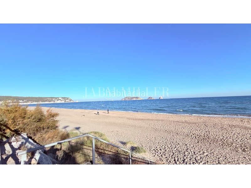 Foto 9ca5489f-fee5-4950-8b65-dc41f1ec4e20. Planta baixa amb aparcament piscina a Els Griells Estartit