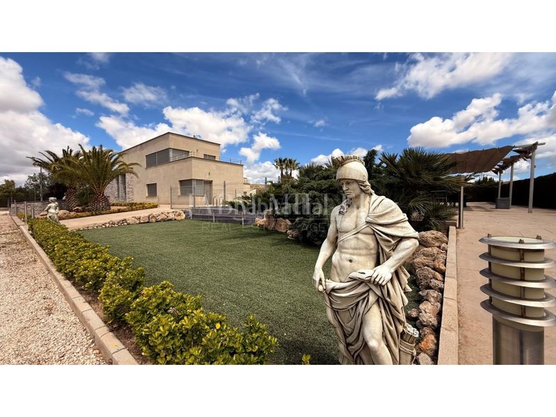 Foto 7adbf5ed-311c-44de-8aac-4bfe43cf7a5c. Casa amb calefacció aparcament piscina a Yecla