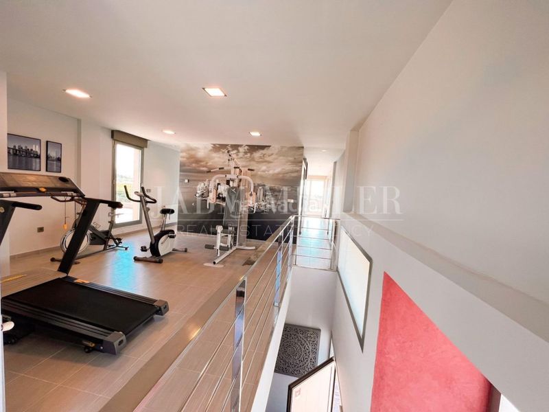 Foto cef6f2ce-8d88-452b-b72b-c79ab8083c0b. Casa amb calefacció aparcament piscina a Yecla