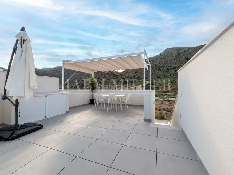 Foto 845dd928-e0a3-4318-a840-0ad37841abae. Casa adossada amb aparcament a Cox