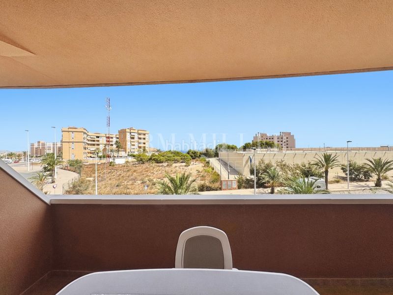 Foto fa6d6093-05da-46fe-948d-2af41f28711e. Pis amb aparcament a Los Arenales del Sol Elche / Elx