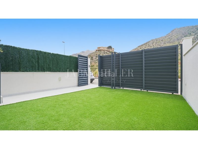 Foto 20f784b5-1fc8-484a-9c21-5b40c392445e. Casa amb aparcament a Cox