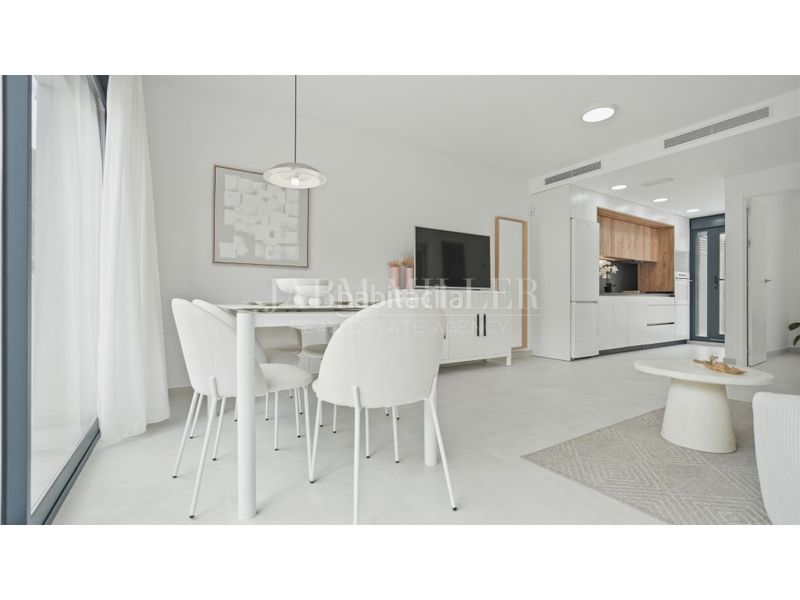 Foto cbe7e8d1-2d30-461d-afb7-d17e14b93734. Casa amb aparcament a Cox