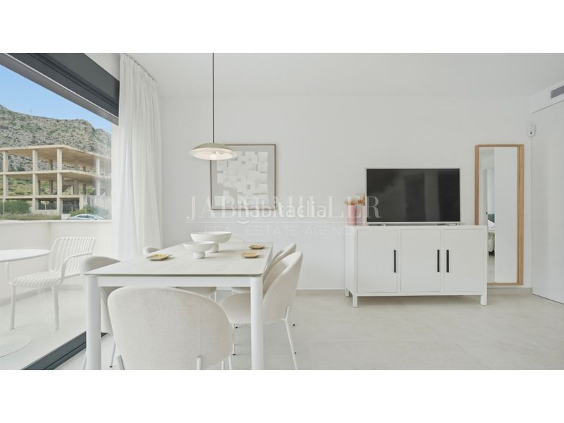 Foto d00f7170-27aa-4d53-bf3d-8bb802f3f532. Casa amb aparcament a Cox