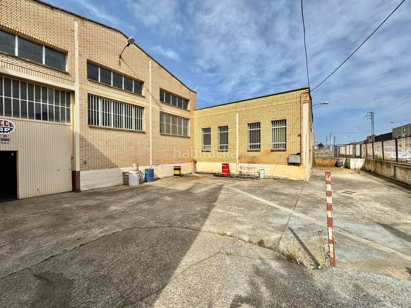 Foto a07fe82e-8993-4f27-b3c9-3bb19f8f1e00. Location bâtiment à usage industriel dans La Portalada - Varea Logroño