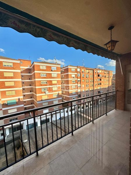Foto 5f9c450d-8d2e-4b35-9671-d509d752a48b. Apartament amb calefacció a Gran Via Logroño