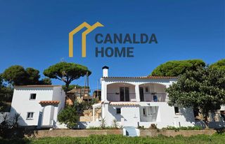 Chalet en Carrer de la teranyina 62. Chalet independiente reformado en 2025  - ideal para familias