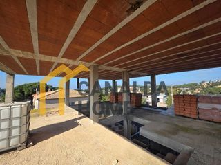 Casa aparellada a Carrer noguera 41. Obra nueva!! casas pareadas
