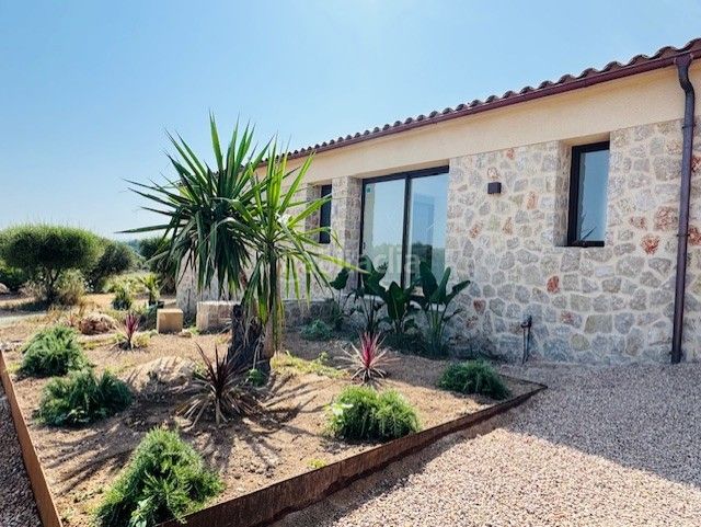 Foto c013abe0-8f7f-4fd2-bc7a-6ddd149369c1. Masia amb aparcament piscina a Manacor centre Manacor