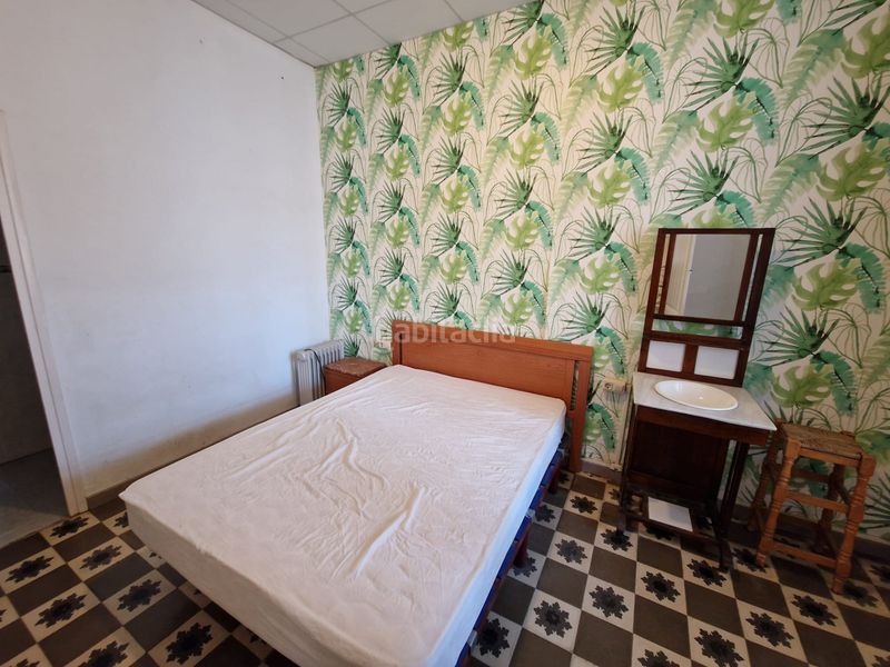 Foto e912a154-5c71-473d-b3a2-39c5d1e17775. Casa amb aparcament a Creu de la Mà Figueres