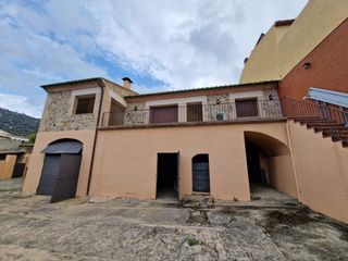 Casa  Carrer del rall 4. Casa en venta en palau-saverdera