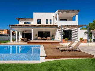 Chalet in Sa Cabaneta. Preciso chalet  zona residencial sant marçal