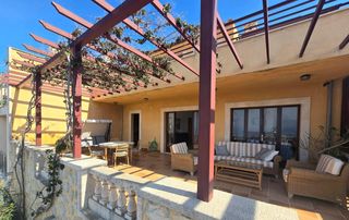 Chalet in Banyalbufar. Impresionante chalet en port des canonge con vistas al mar