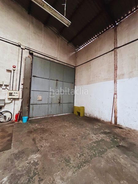 Foto 00e0436d-e9a0-4cfa-8ab3-8c91cab0669e. Nau industrial a Laguna Park Parla