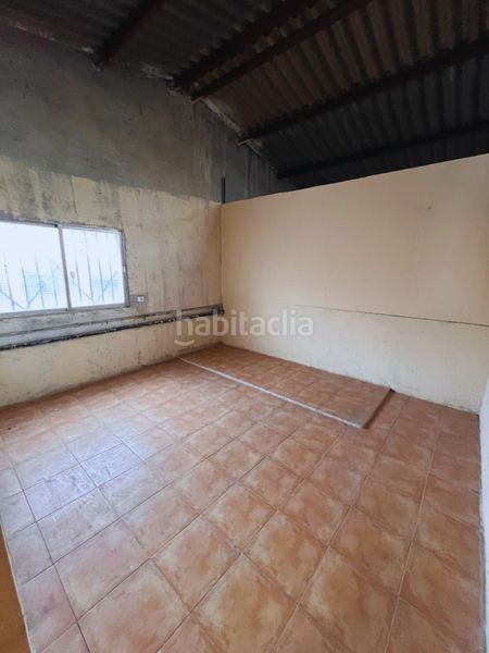 Foto 2ddc9aa7-d8a2-4f0f-8baa-7f84ae42bdbe. Nau industrial a Laguna Park Parla