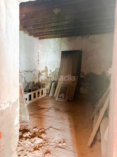 Foto f8866bb7-f212-4d86-bf38-a54ce78130b4. Masia a Polán