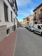 Local Comercial  Manzanilla 7. Amplio local comercial en venta en la puebla de montalbán  166 m