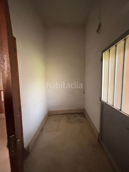 Foto 9f437389-2cd2-40ef-8909-74732f792028. Local comercial a Navahermosa