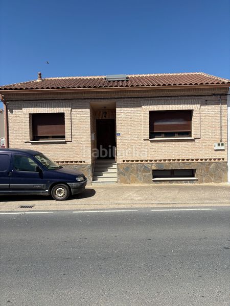 Foto 72ec5ad7-2e31-4b2e-b63b-0c0ad7567ad3. Casa amb aparcament a Polán