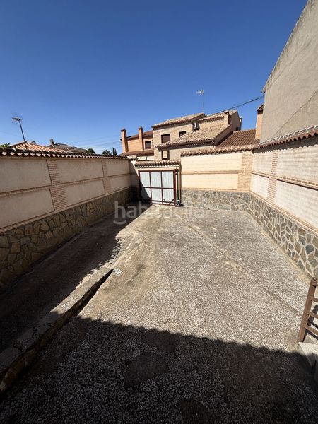 Foto fda13f0d-8c39-44ea-8443-2edd643f5ed0. Casa amb aparcament a Polán
