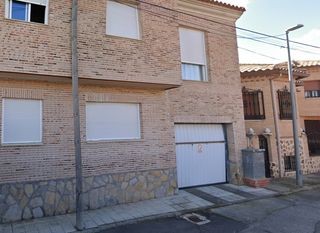 Lloguer Aparcament cotxe a Polán. Alquiler plaza garaje polan