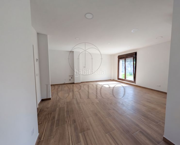 Foto 50e58562-f8bd-4a5f-8f7b-1f383ecebe95. Casa amb calefacció a Tui