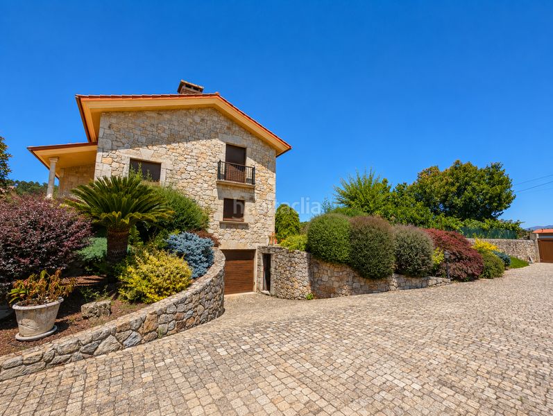 Foto aa7dbdbc-d7d5-4de2-ab68-ad7c4468d46e. Casa amb calefacció piscina a Tomiño