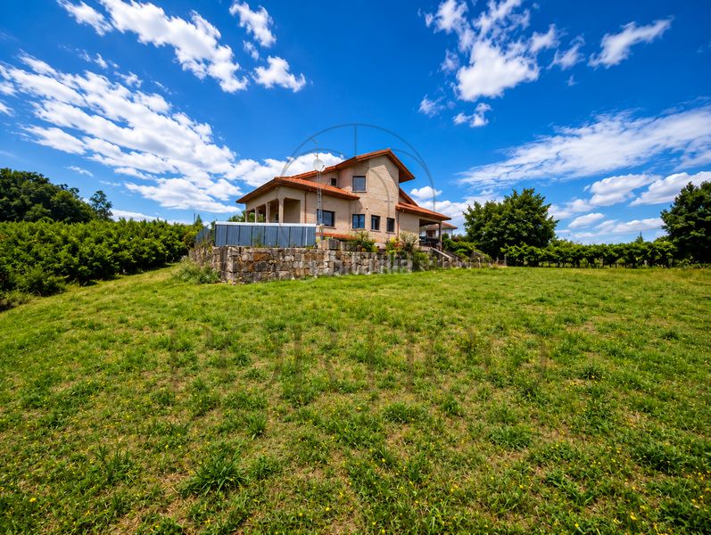 Foto 7d4a16c7-c265-4766-a01a-dbd1b705ff4e. Terreny residencial a Mos