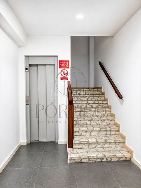 Foto c17530e8-0330-42ee-a2a2-9d6da42ee20a. Àtic amb calefacció a Tui