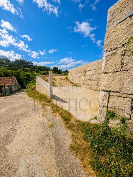 Foto d2a3813b-f95d-4fb2-9c88-a3983acdc692. Terreny residencial a Mos