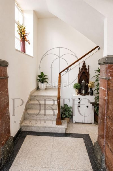 Foto 9df857fc-5c79-48a3-a1e5-d5fc031479b5. Casa amb calefacció aparcament a Lavadores Vigo