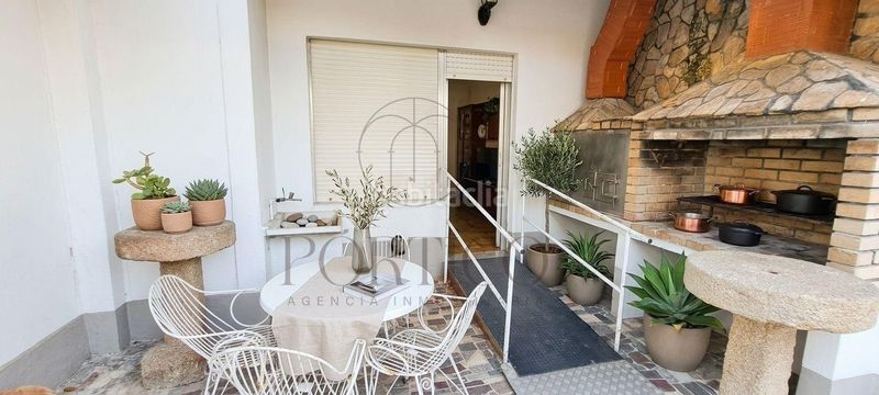 Foto b0fdc399-bd60-4057-b5da-37d48fdeff70. Casa amb calefacció aparcament a Lavadores Vigo