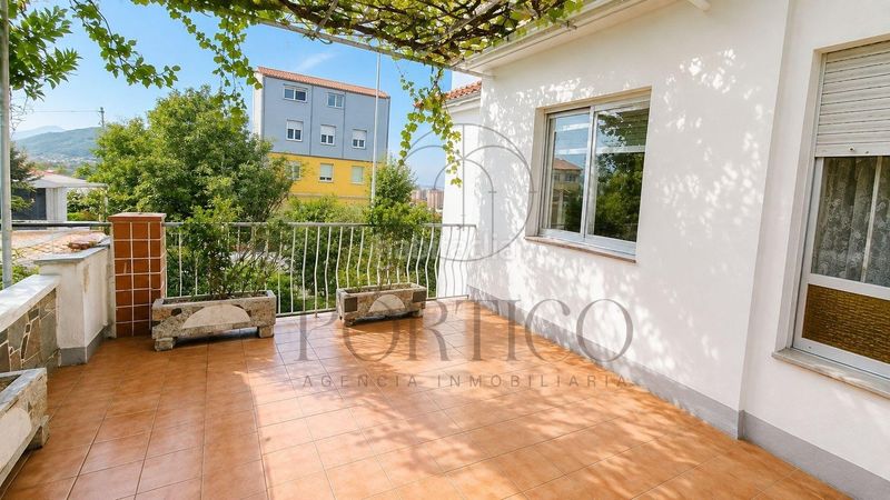 Foto e2164b84-5baa-438b-971c-5e3eb8e0146f. Casa amb calefacció aparcament a Lavadores Vigo