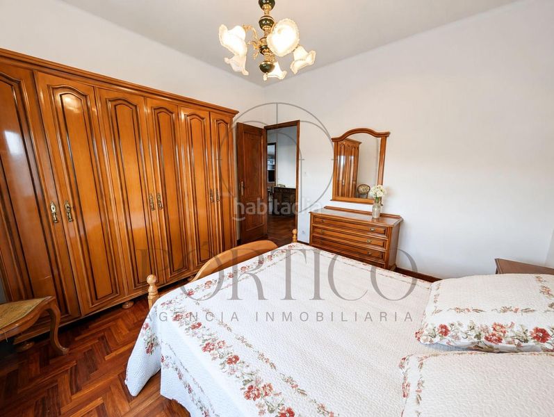 Foto 1a02d3f5-0a0c-4b45-8bc2-72e23816ca24. Casa amb calefacció aparcament a Tui