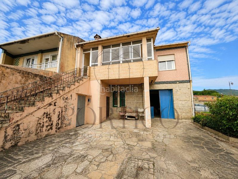 Foto 5748baa1-f1b5-4f41-8656-4264dbd0a0b1. Casa amb calefacció aparcament a Tui