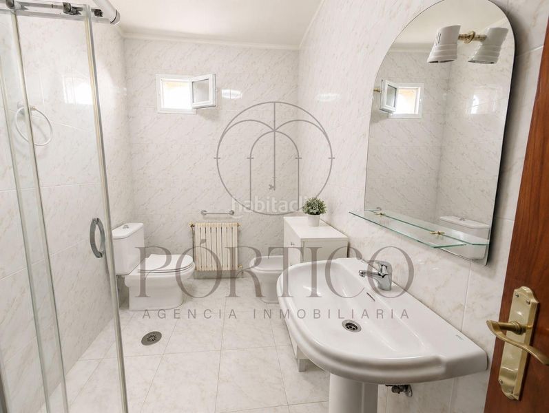 Foto 68ce460d-7da8-4104-97b7-a1fd059027c4. Casa amb calefacció aparcament a Tui