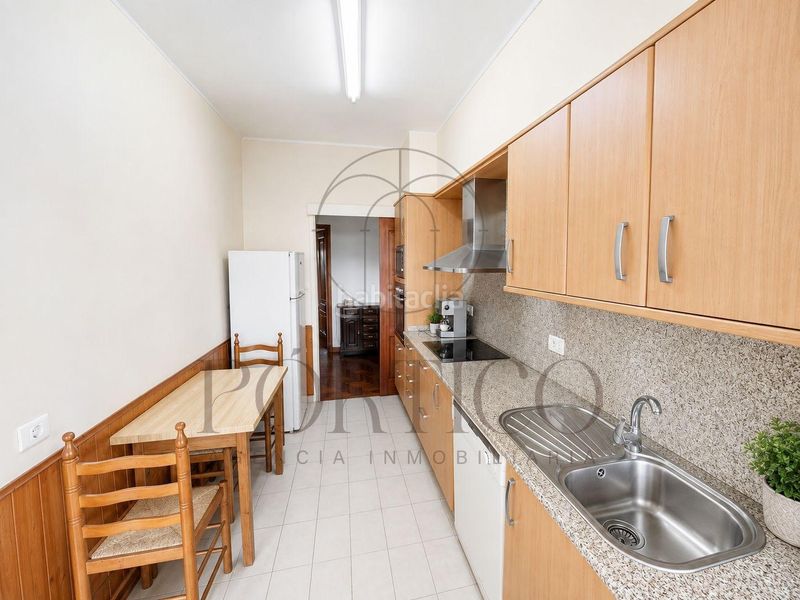 Foto 91a7d4e3-5ead-43fc-ba0a-df45c91af6c0. Casa amb calefacció aparcament a Tui