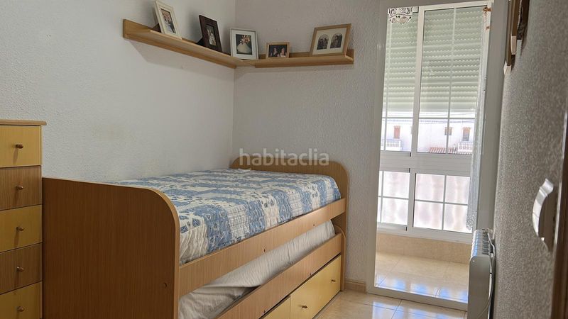 Foto 6ec0331c-8b4e-43d0-b5bc-e198a13b6484. Tríplex amb calefacció aparcament a Playa Tamarit-Playa Lissa Santa Pola