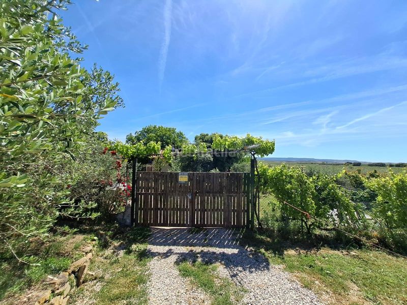 Foto b2e20ecb-b54b-4eda-9ec0-c56f70c3ee93. Masia a Olite