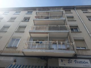 Flat  Calle vidangoz. Piso rochapea
