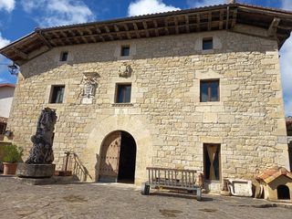 Casa  Calle de san salvador. El resplandor de la grandeza.