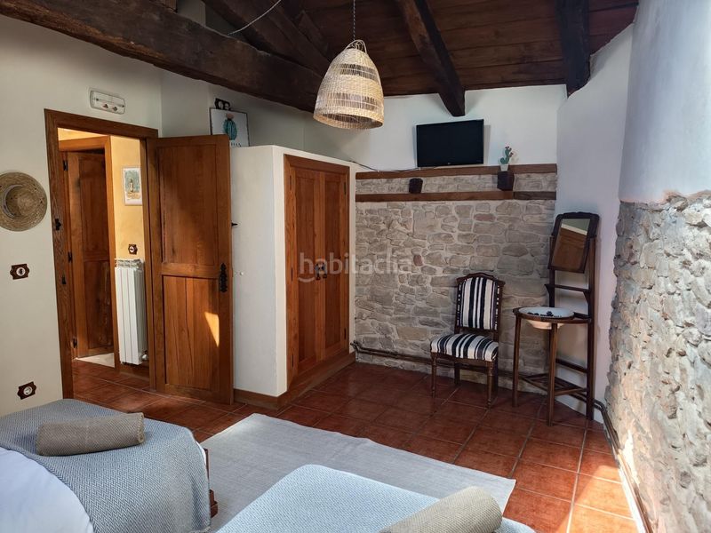 Foto c4362d64-05ae-4206-9f8e-ee24b0712998. Casa amb calefacció a Leoz